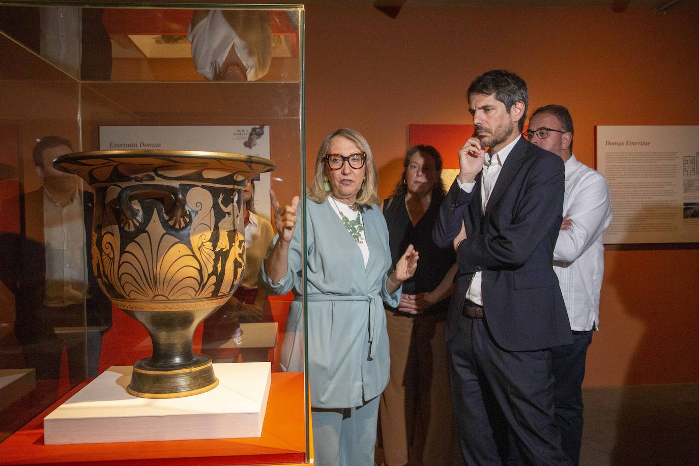 Así ha sido la visita del ministro de Cultura, Ernest Urtasun, al Museo Romano de Mérida