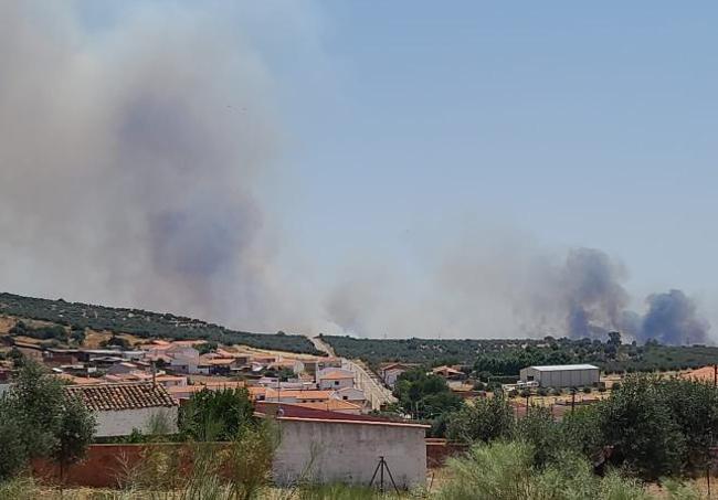 Incendio en Cabeza del Buey.