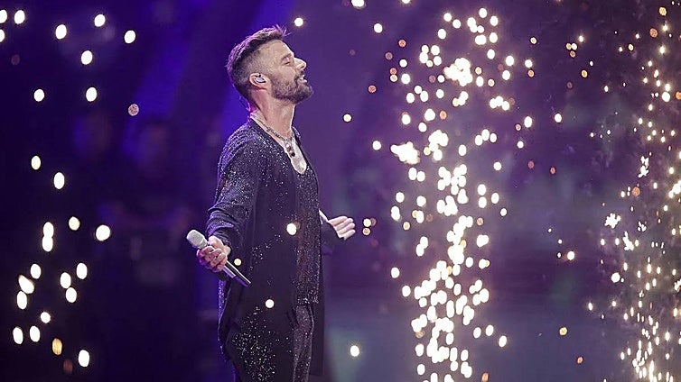 Ricky Martin subirá la adrenalina en un fin de semana de templarios y teatro