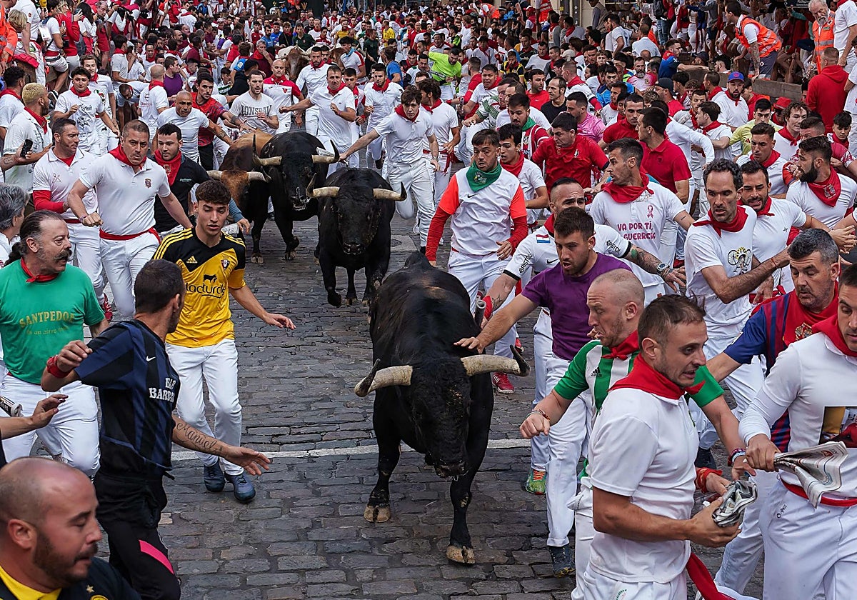 Con una media y un calcetín