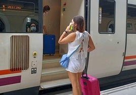 Una avería mecánica causa un retraso de tres horas en el tren de Sevilla a Plasencia