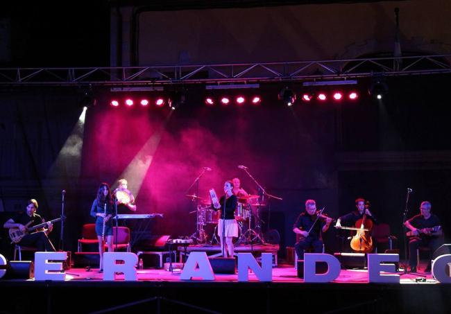 Concierto del grupo cacereño Cerandeo.