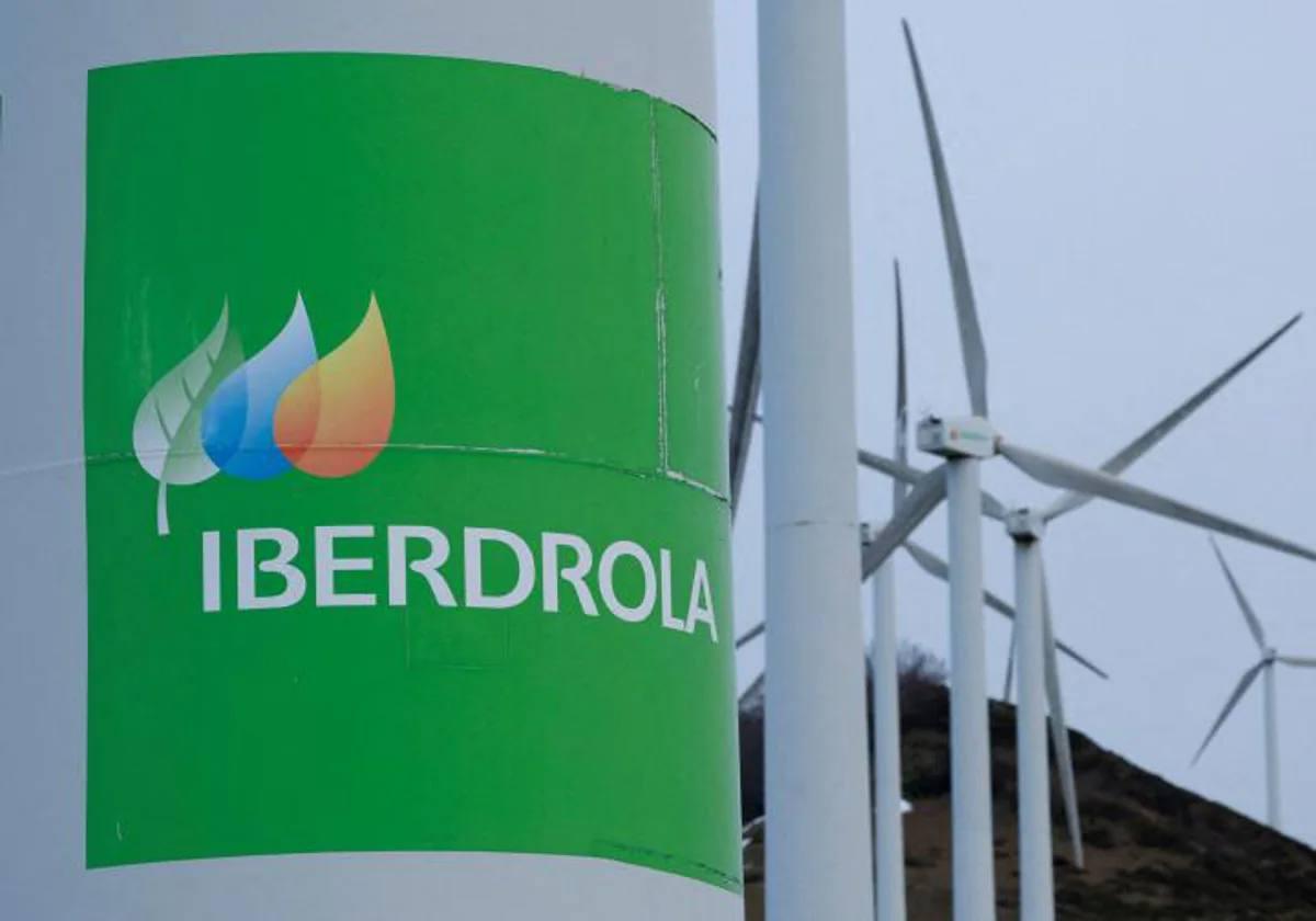 El logotipo de la empresa española de servicios públicos Iberdrola.