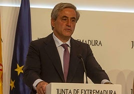 María Guardiola e Ignacio Higuero durante la rueda de prensa.