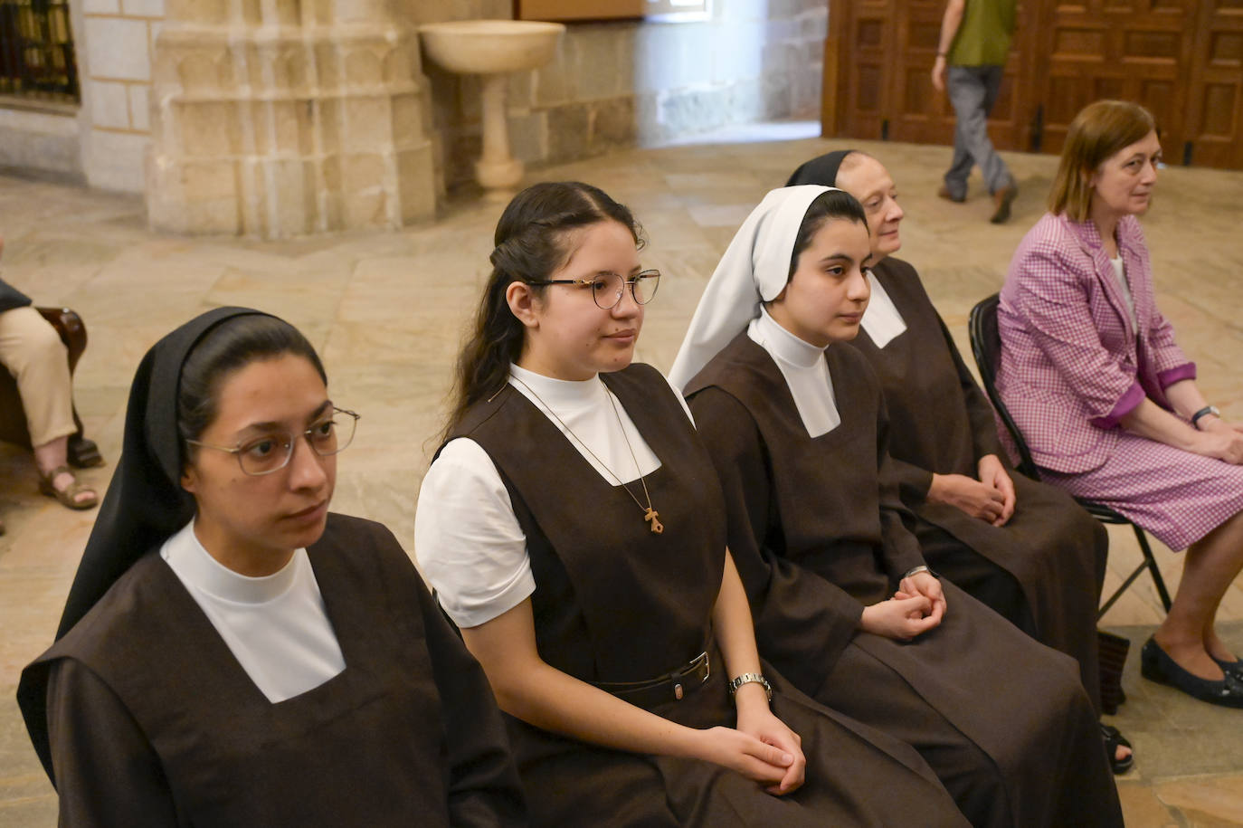 Fotos de la eucaristía celebrada por el nuevo arzobispo de Mérida-Badajoz, José Rodríguez Carballo