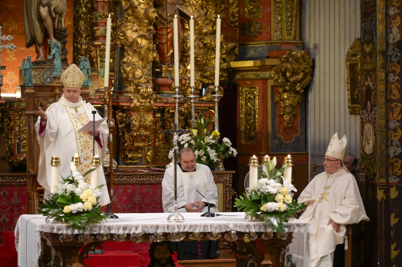 Fotos de la eucaristía celebrada por el nuevo arzobispo de Mérida-Badajoz, José Rodríguez Carballo