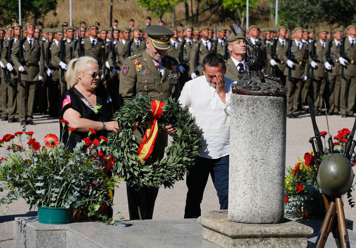 Las mejores imágenes de la jura de bandera en Cáceres (II)