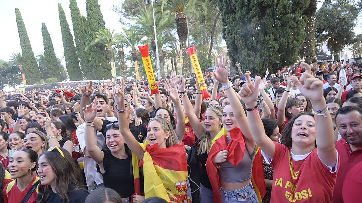 Locura en Badajoz por la victoria de España