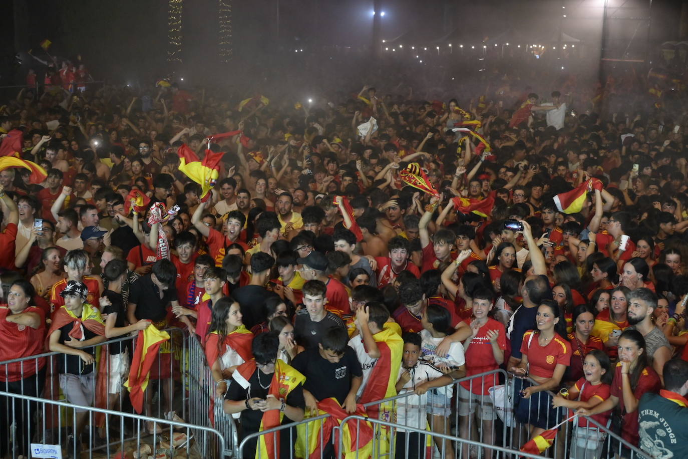 Celebración de la victoria de España en Badajoz