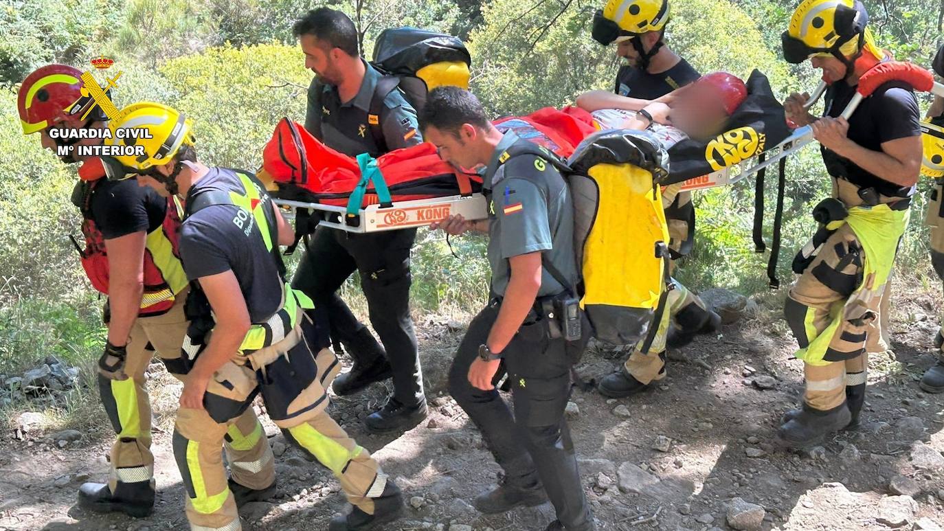 Así fue el rescate de la mujer herida en el Trabuquete, en Guijo de Santa Bárbara