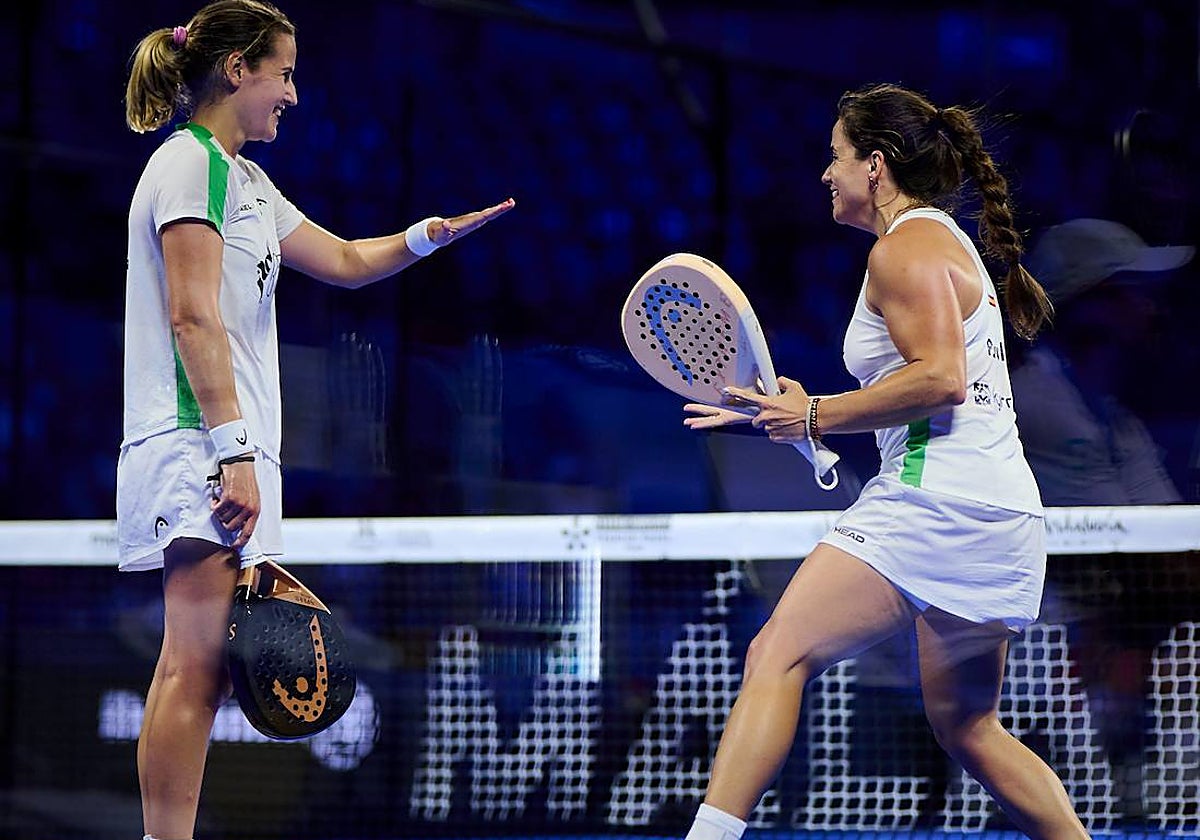 Ariana Sánchez y Paula Josemaría tras su triunfo en Málaga.