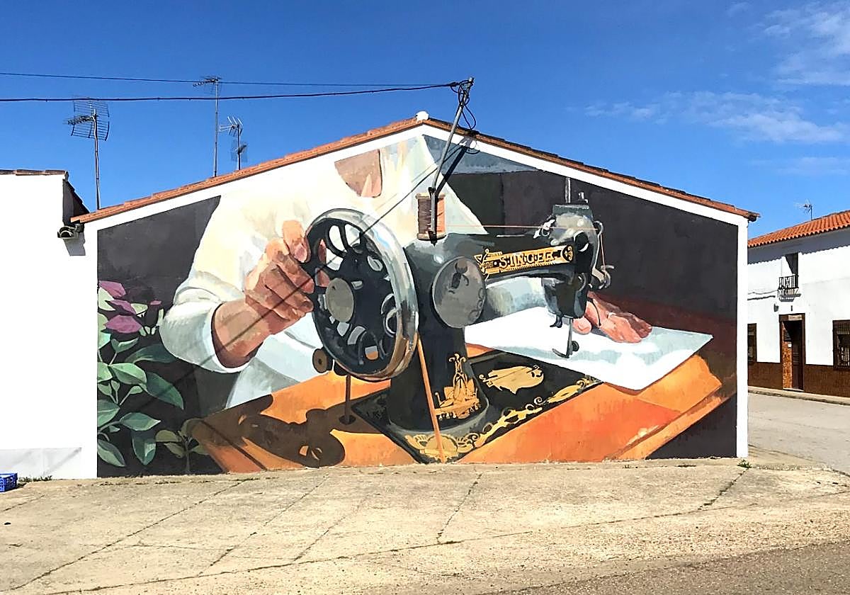 Mural de Miguel Tinoco dedicado a las costureras del SES en Medina.