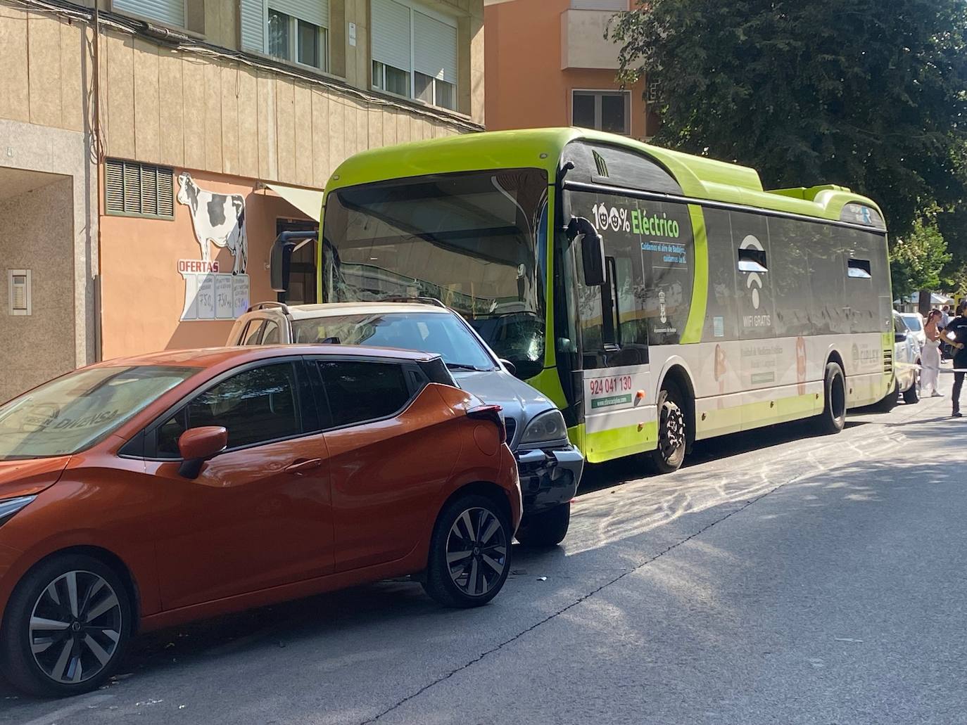 Estado en el que han quedado los vehículos implicados en el accidente de Badajoz