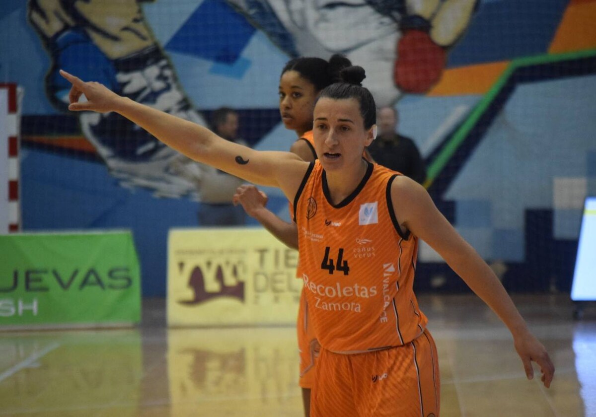 Sara Castro durante un partido con el Zamora.