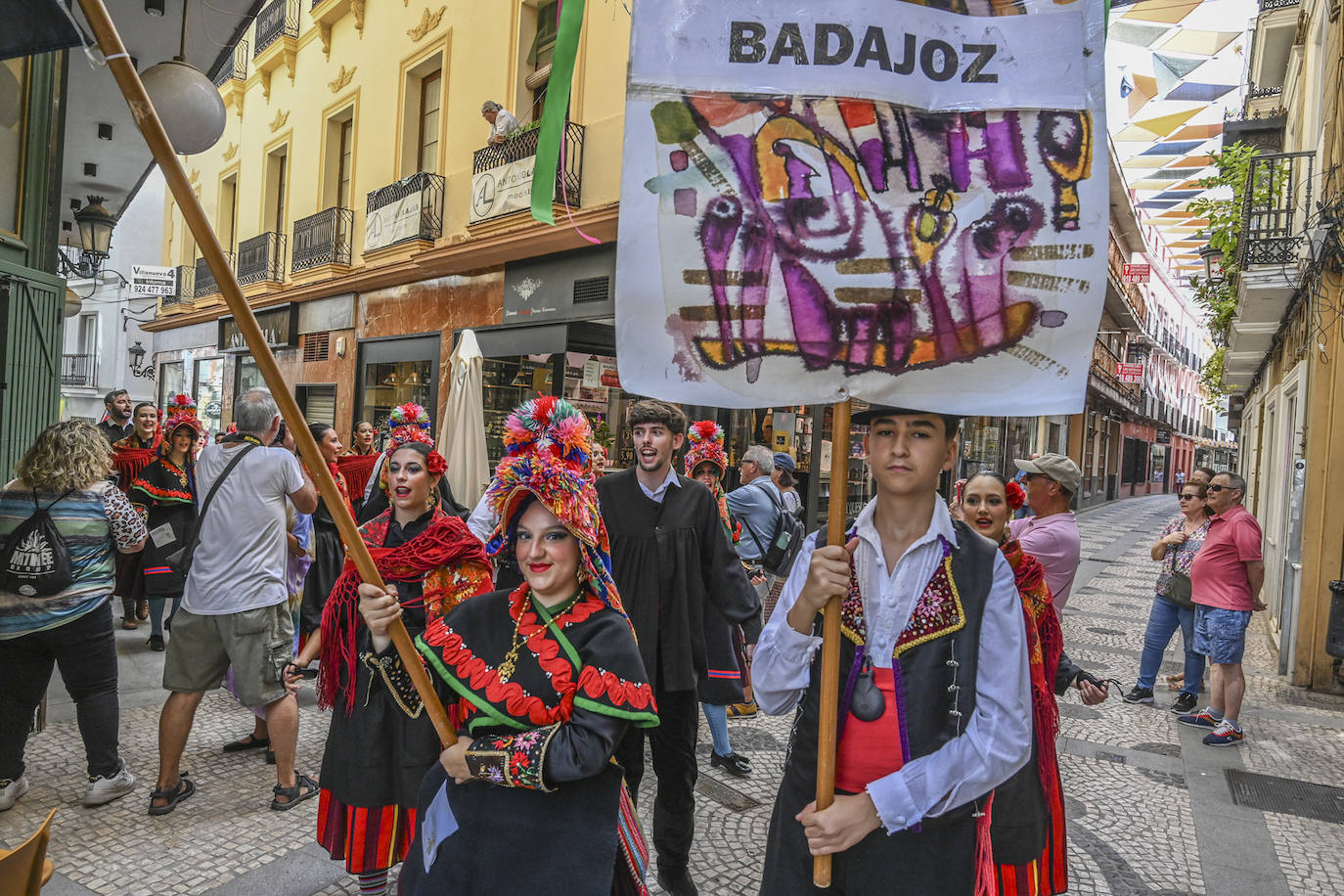 El Festival Folclórico Internacional en imágenes