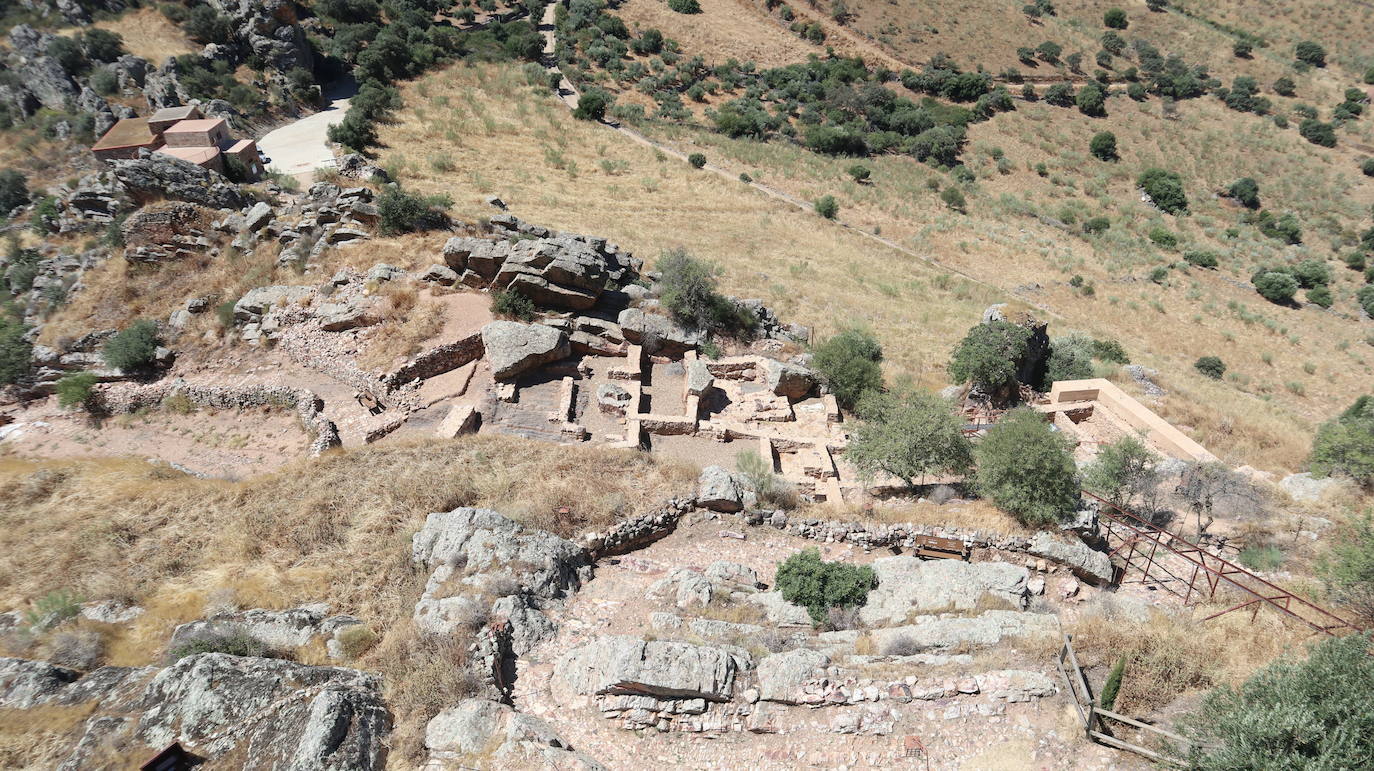 Ruinas de los alrededores del castillo