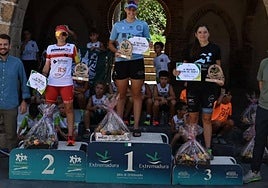 Nieves Gemio compartiendo podio