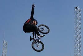 El británico Kieran Darren David Reilly durante una competición de BMX.