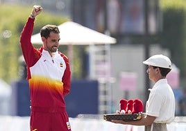 Álvaro Martín tras cruzar la línea de meta.