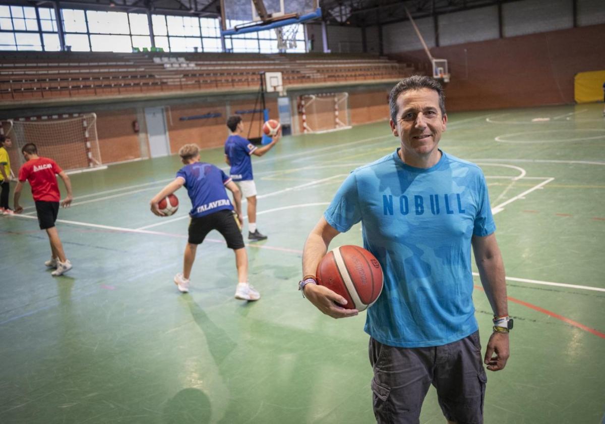 Víctor Píriz en Talavera, donde ha recuperado su faceta de entrenador.