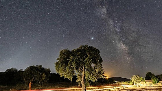 Lluvia de estrellas en las noches de agosto con 'The Beatles', una diabla y teatro