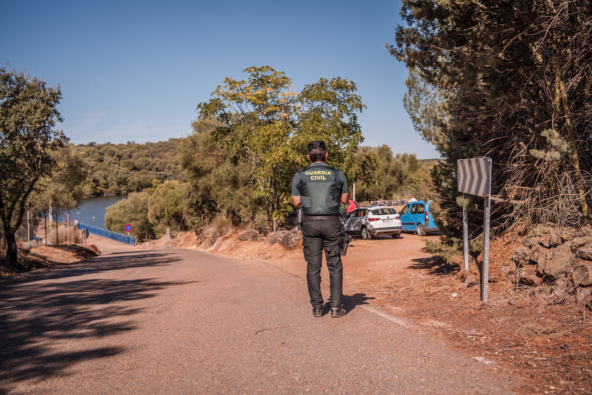 Operativo desplegado en Los Canchales para buscar al desaparecido en el embalse