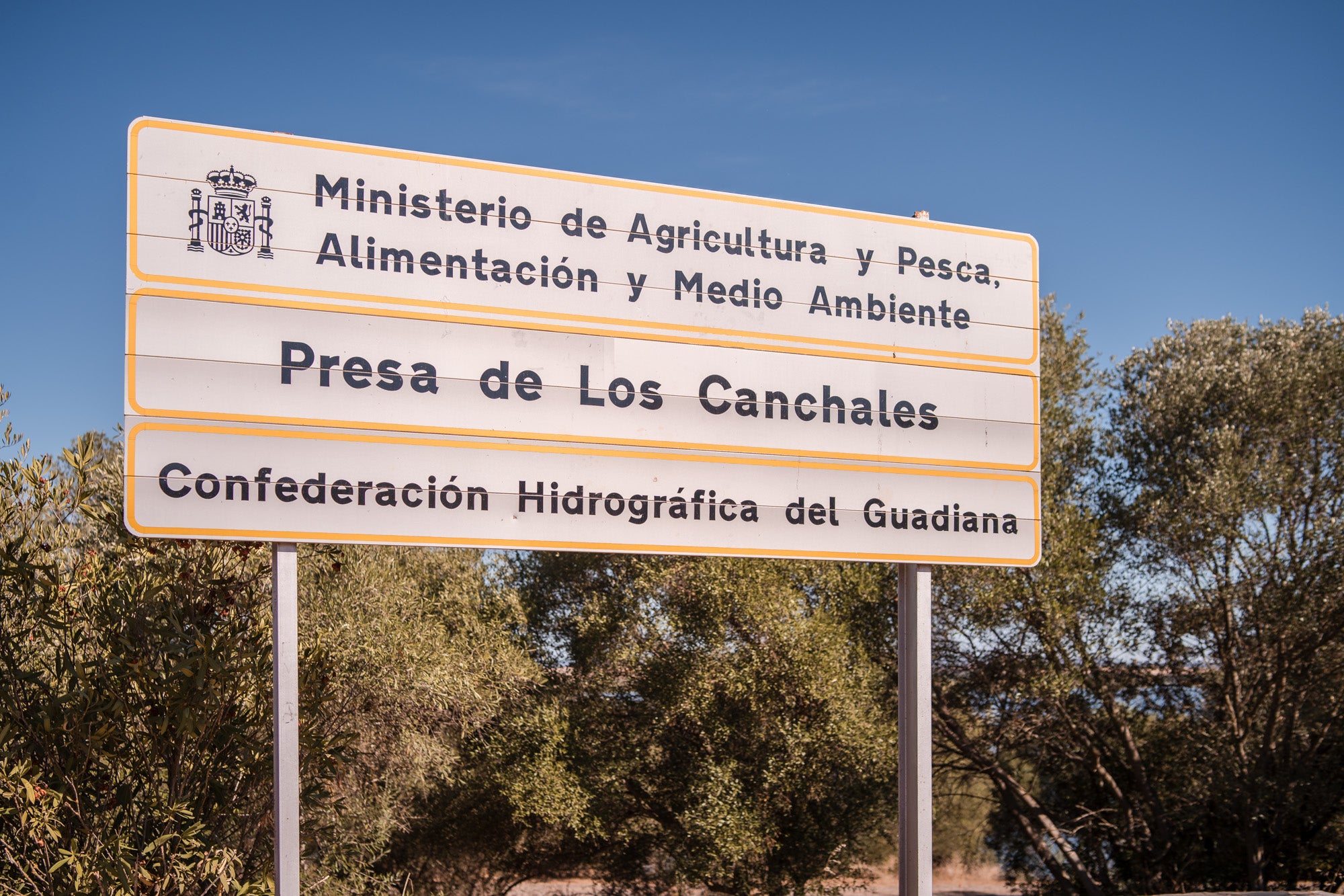 Operativo desplegado en Los Canchales para buscar al desaparecido en el embalse