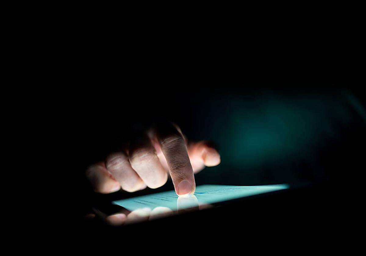 Los peligros de las WiFis públicas: Cómo proteger tus dispositivos estas vacaciones