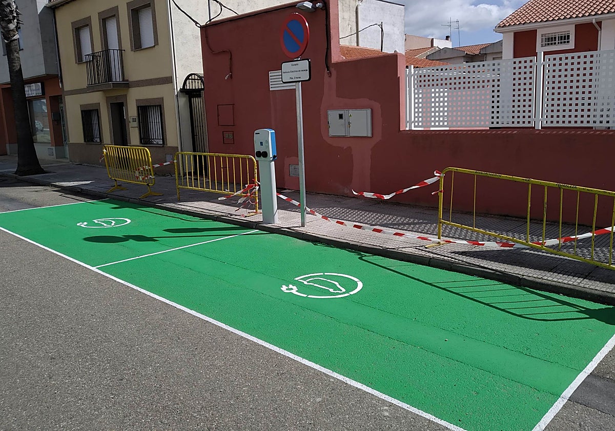Un punto de recarga de la red provincial de la Diputación de Cáceres.