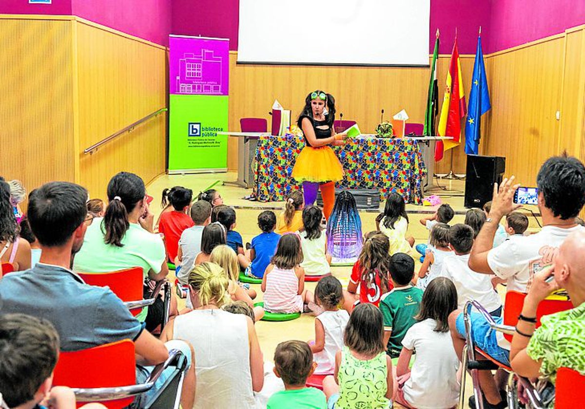 Un agosto de garajes vacíos y museos al fresco en Cáceres