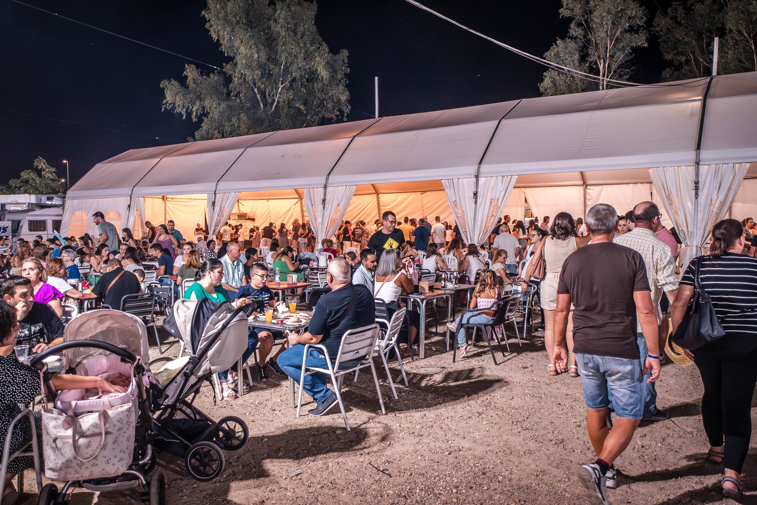 FOTOS | El alumbrado ilumina la Feria de Mérida