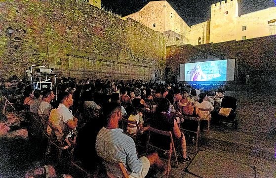 Cine de verano en el Foro de los Balbos.