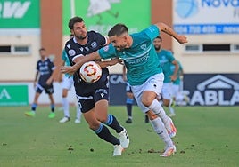 Farrell regresa en partido oficial diez meses después de su lesión.