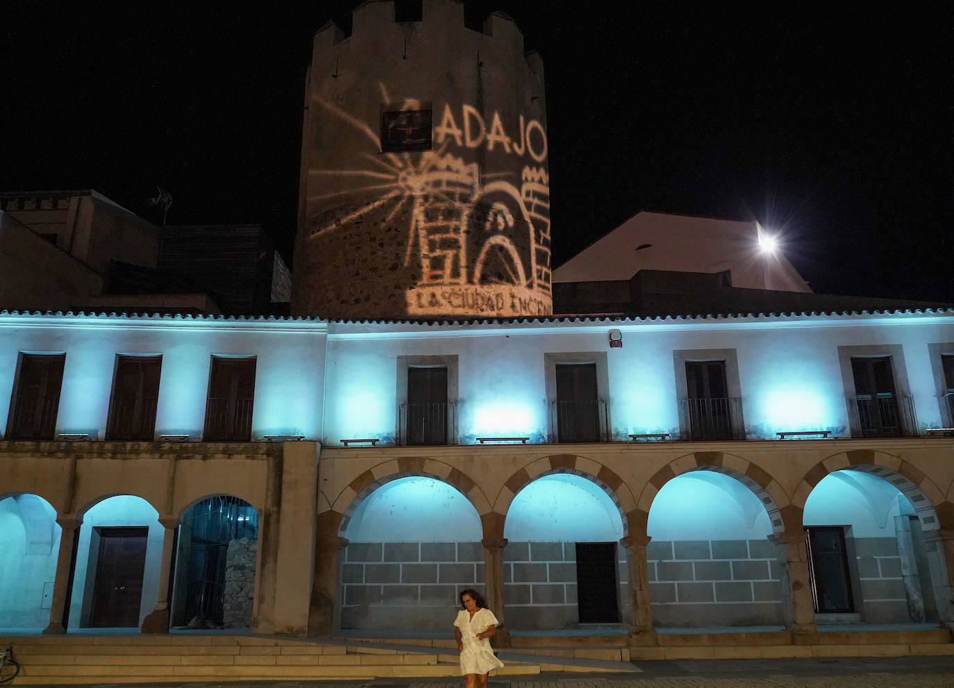 Fotos | Ambiente en la Plaza Alta de Badajoz en la clausura de la Ciudad Encendida