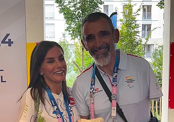 Aunque no pudo competir, Kini Carrasco estuvo como entrenador en los Juegos Paralímpicos de París 2024