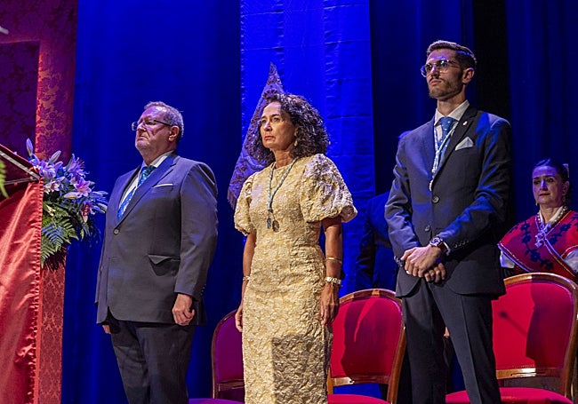 Los tres pregoneros al inicio del acto.