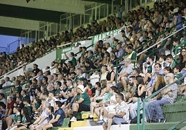 La afición del Cacereño se ilusiona con el gran arranque de su equipo.