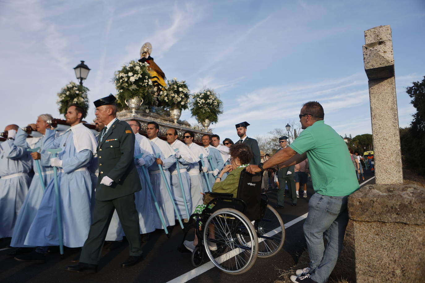 Imágenes de la patrona por las calles de Cáceres