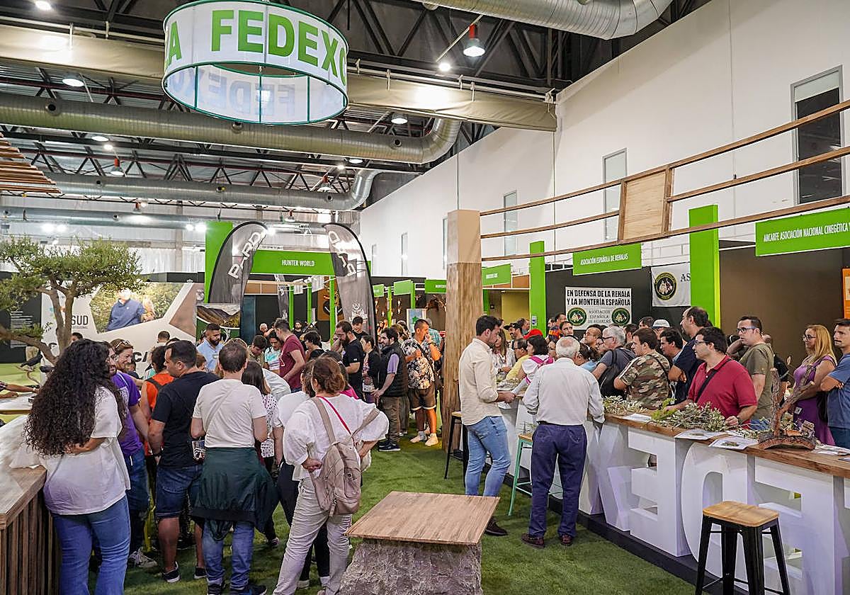 Imagen del stand de Fedexcaza en Feciex 2023.