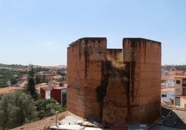 Vista de la Torremochada, en el Plan Director, sobre la que se plantea construir un mirador.