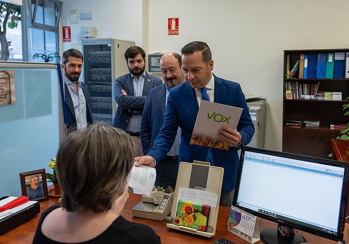 Vox pide que la Junta subvencione a los bares de los pueblos pequeños