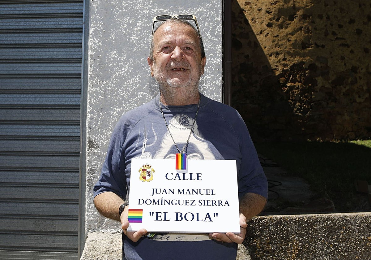 Juan Manuel Domínguez 'Bola', el día que le dedicaron la calle.