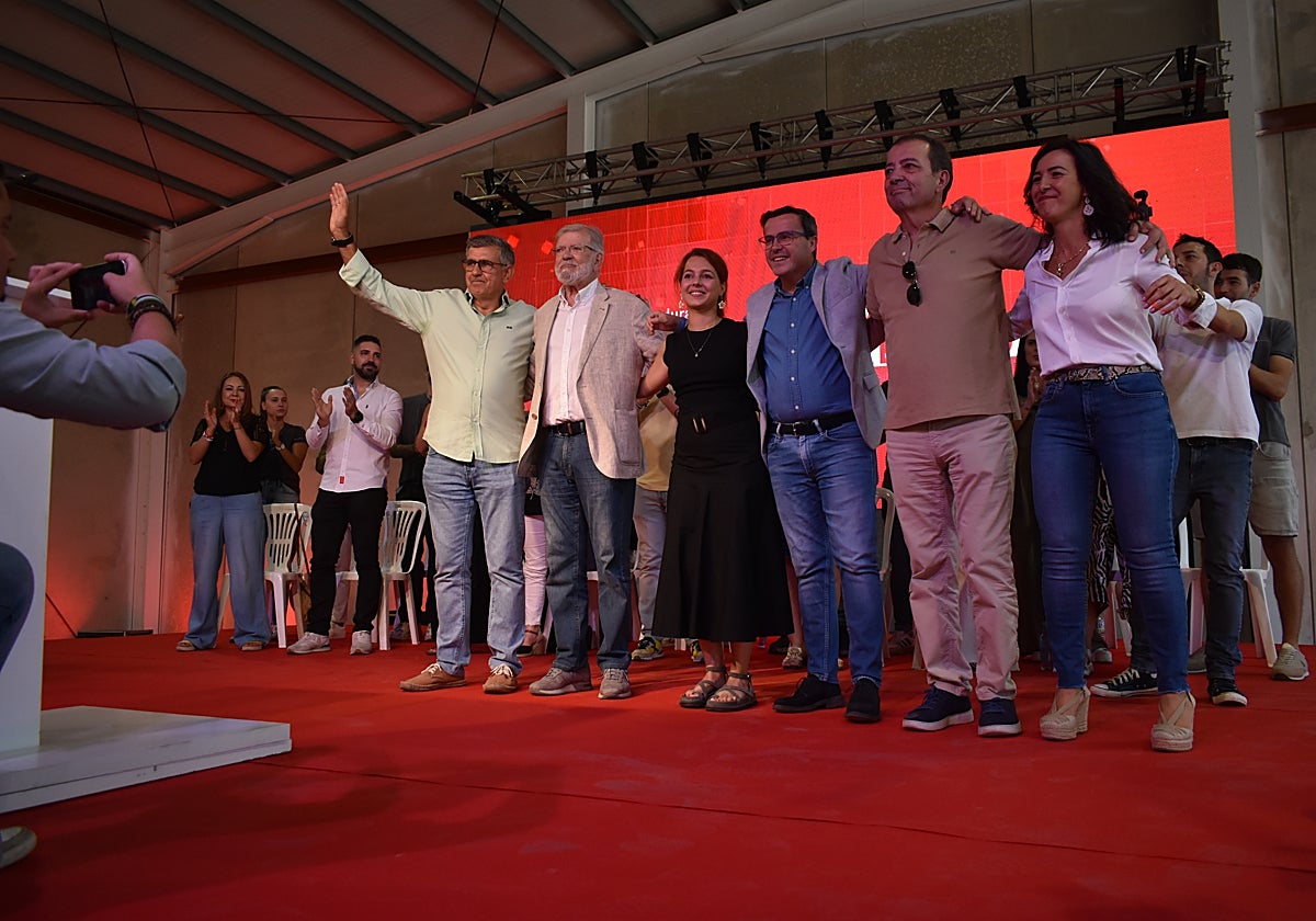 Ibarra y Gallardo en el acto que el PSOE celebró el sábado en Miajadas.