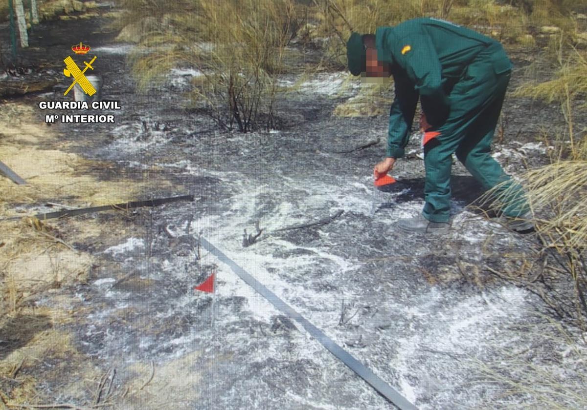 Labores de investigación del incendio.