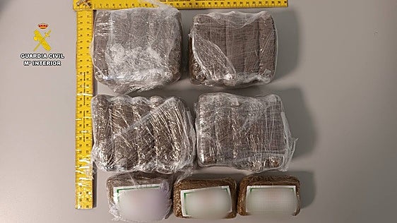 Droga incautada por la Guardia Civil.