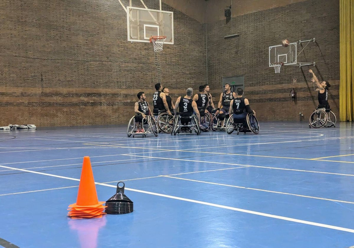 Primer entrenamiento del Mideba.