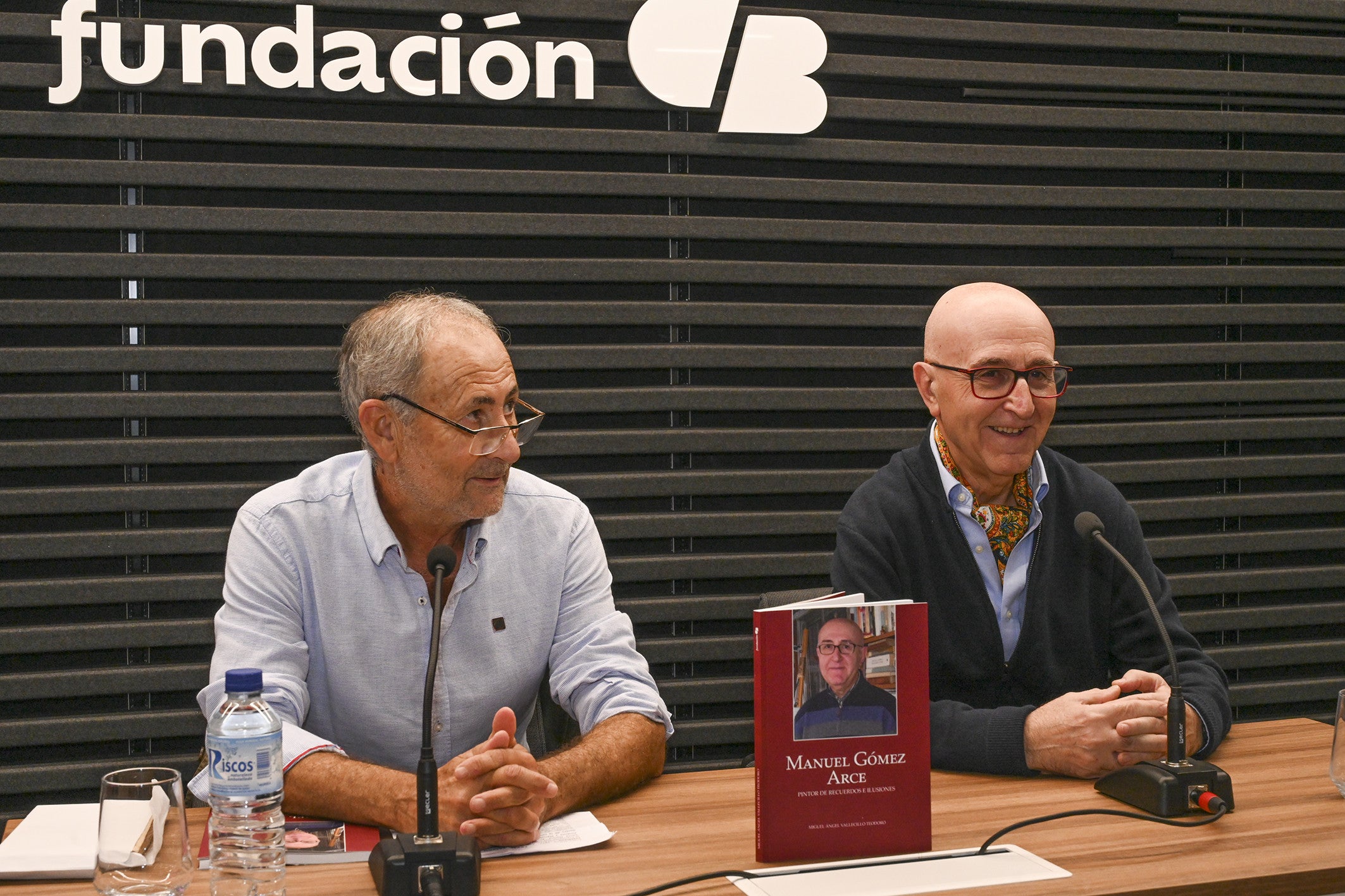 Imagen secundaria 1 - La caída de la hoja llena las calles de arte