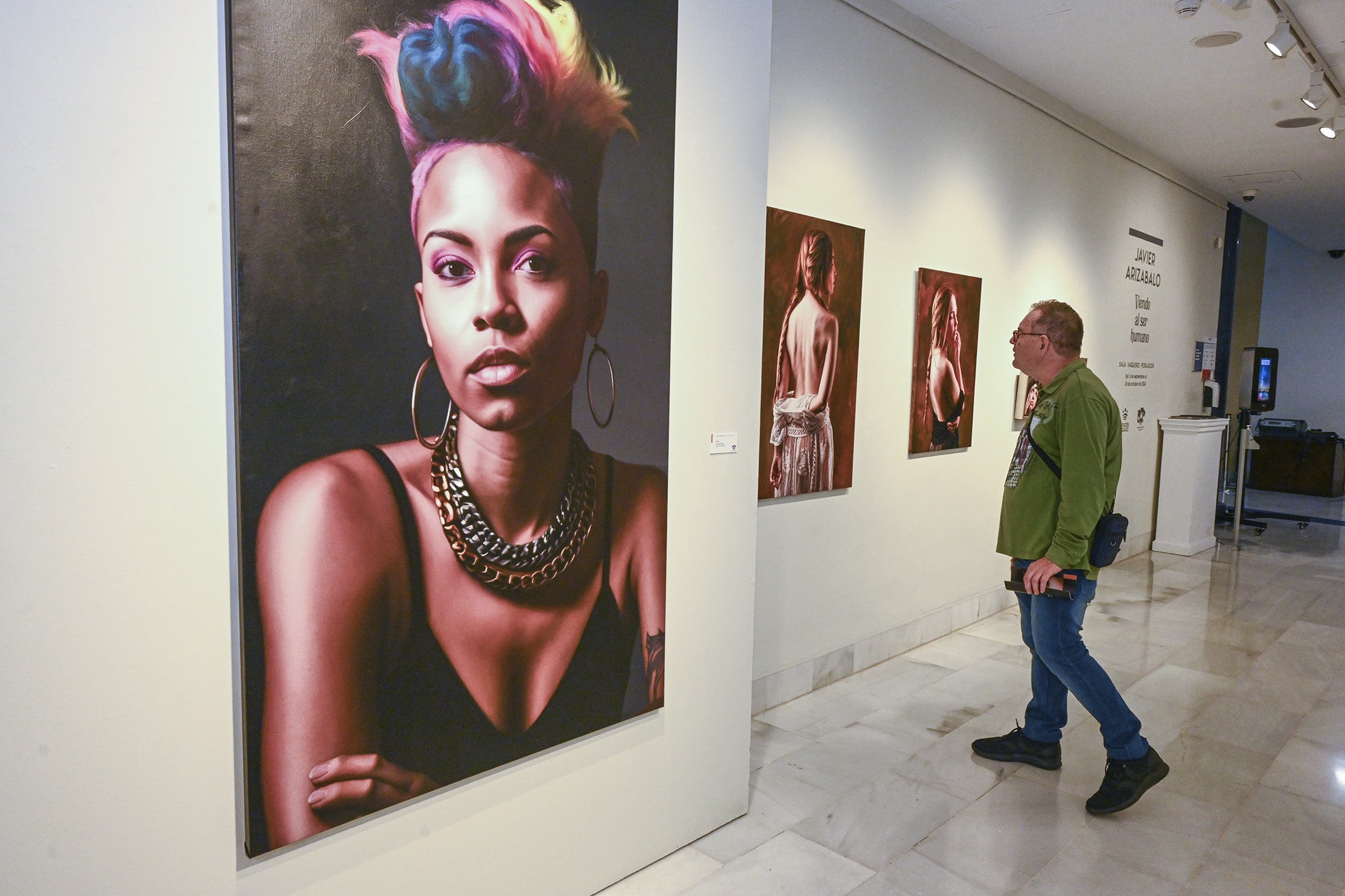 Imagen principal - La caída de la hoja llena las calles de arte