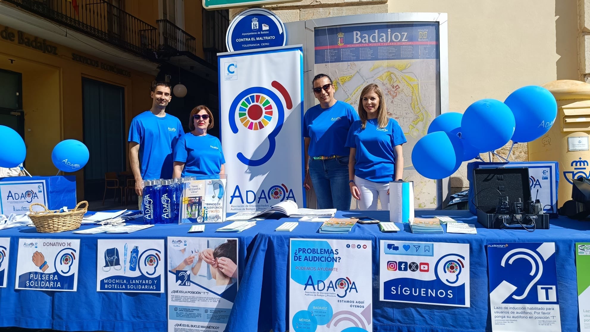 Imagen secundaria 2 - La caída de la hoja llena las calles de arte