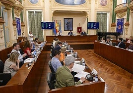 Pleno de la Diputación de Badajoz en una imagen de archivo.